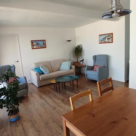 Apartment Nuria *